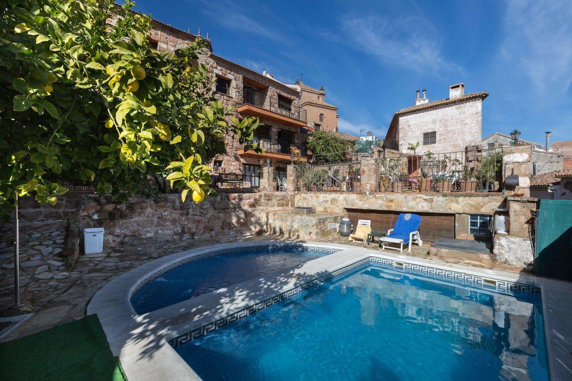 Hotel Palacio Guzmanes Baños de la Encina Exteriér fotografie